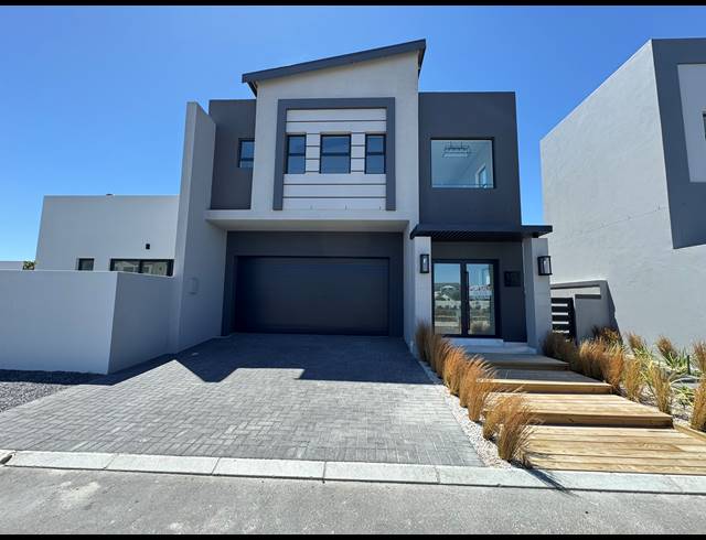 3 BEDROOM HOUSE FOR SALE IN SANDOWN